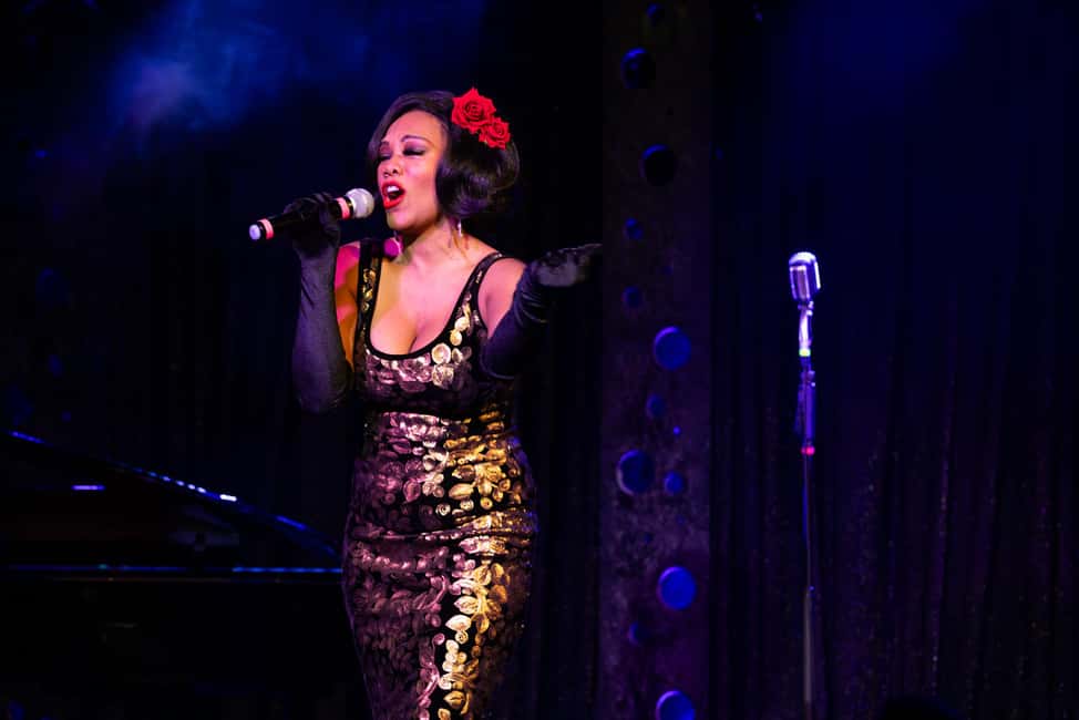 Las Vegas: Sinatra Live! - Tribute to Frank Sinatra - The show’s 70 minutes: hits, Songbook favorites, and Sinatra’s Las Vegas connection