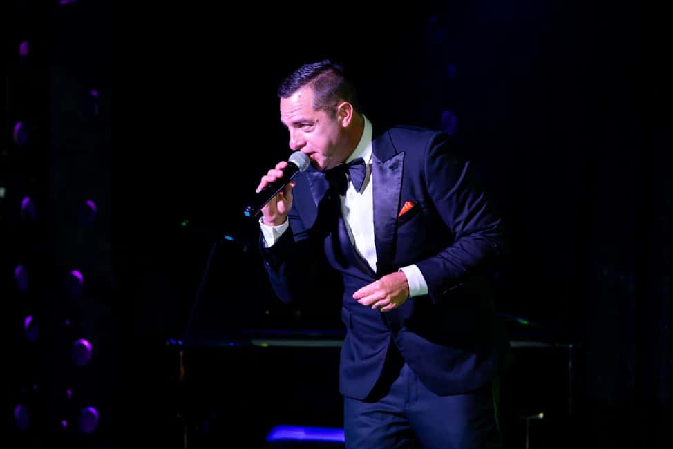 Las Vegas: Sinatra Live! - Tribute to Frank Sinatra - What happens when you arrive: box office check-in and selected seating