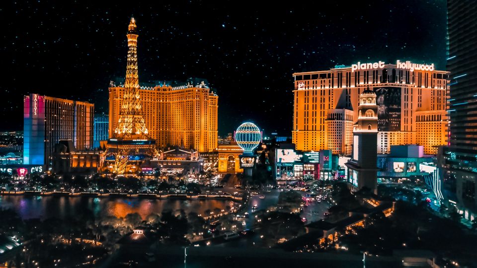 Las Vegas: Skip-the-Line VIP Nightclub Crawl - Where the night starts: meeting point, waiver, and getting grouped up
