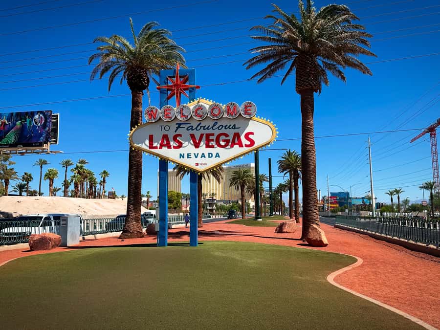 Las Vegas Strip: 90-Minute Sightseeing Tour with Photo Stops - Key moments that make this tour worth your time