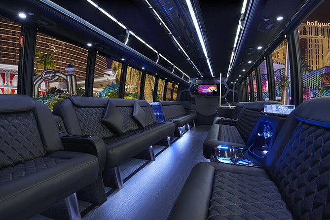 Las Vegas Strip at night like a Star with champagne by luxury limo - 3 or 5 hrs - What You’ll See Along the Strip, From the Welcome Sign to Trevi Fountain