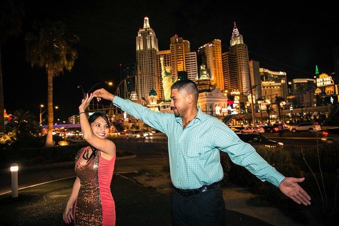 Las Vegas Strip by SUV Stretch Limo with Personal Photographer - Pickup, Timing, and the One Step That Can Delay Your Night