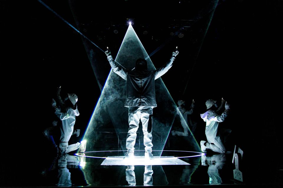 Las Vegas Strip: Jabbawockeez at MGM Grand - Should you book this show?