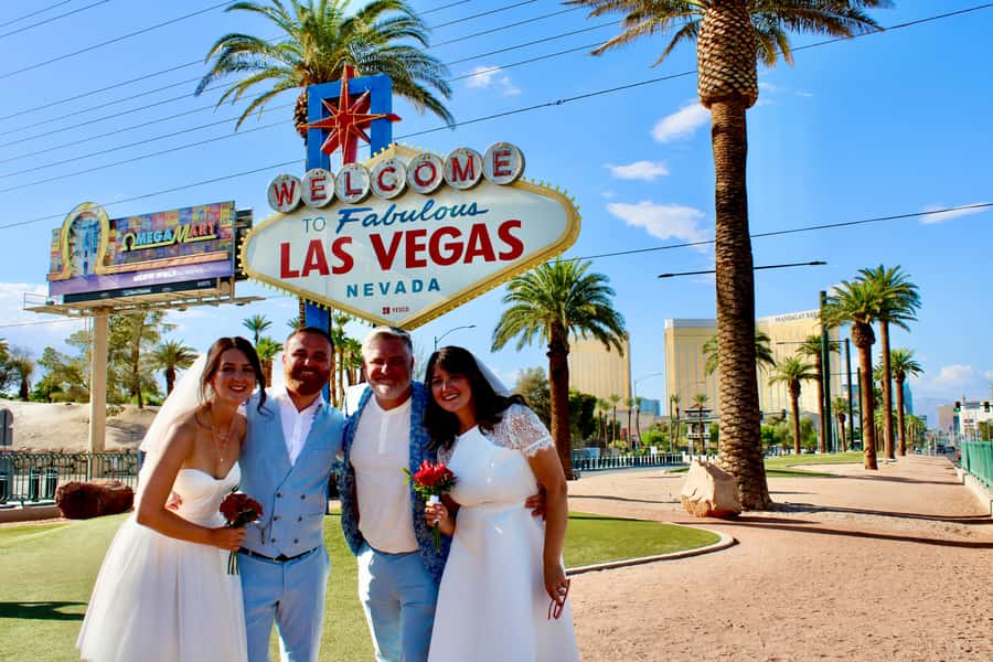 Las Vegas Strip Limo Tour with Champagne and Photos - Meeting your crew: tour host, photographer guide, and drivers in the mix