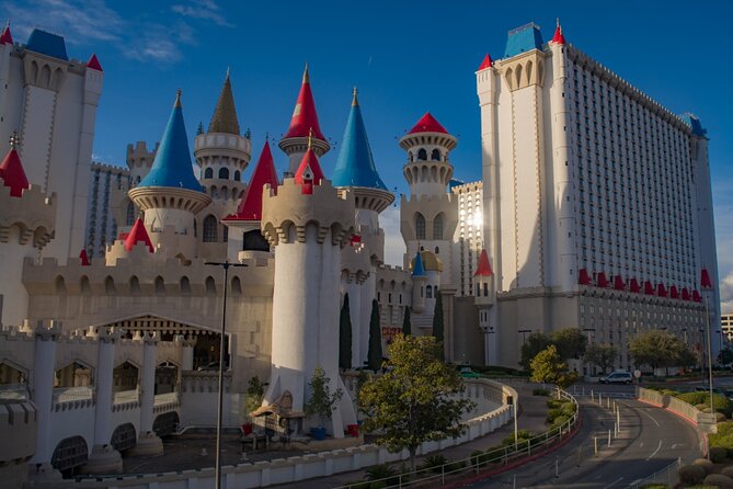 Las Vegas Strip Self-Guided Walking Audio Tour - Start at Tropicana: the logistics that keep audio working