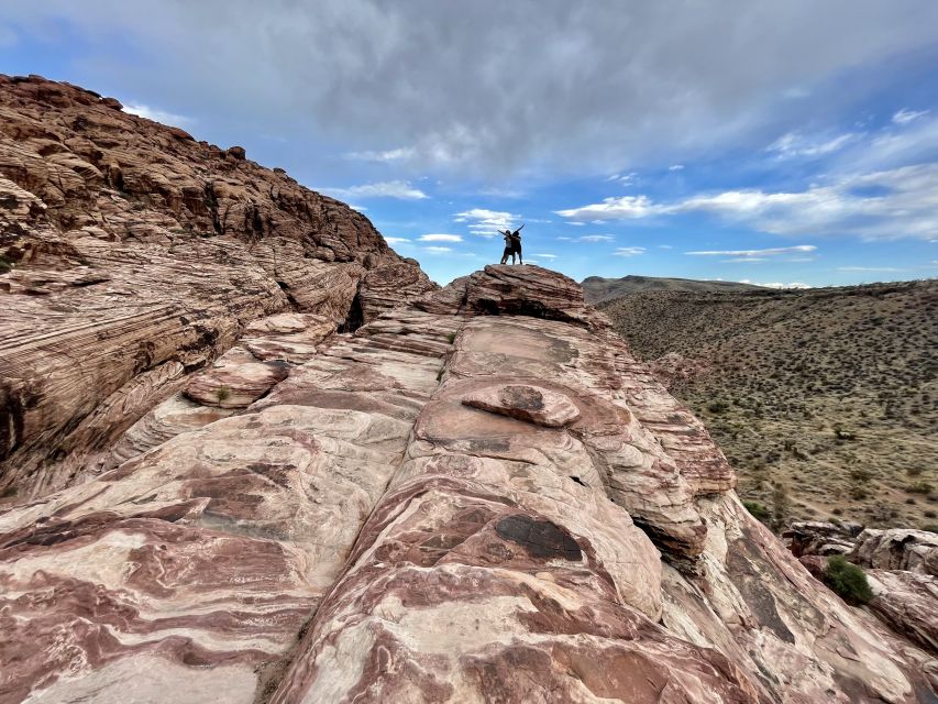 Las Vegas: Sunset Hike and Photography Tour Near Red Rock - Seven Magic Mountains upgrade: what you’re getting (and why it’s worth it)