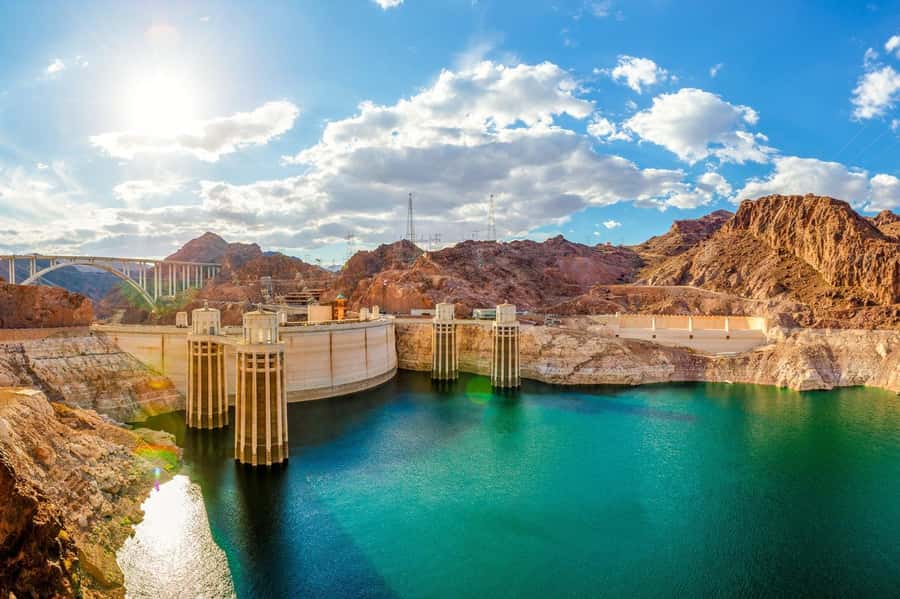 Las Vegas to Hoover Dam, The Express Experience - Guides who keep the facts moving and the mood light