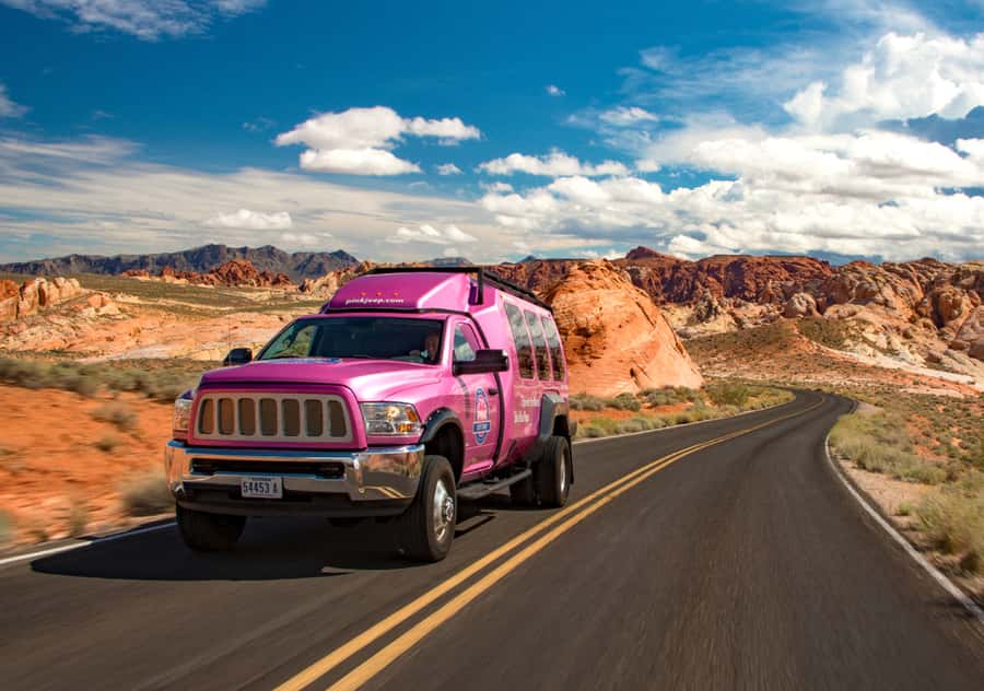 Las Vegas: Valley of Fire Tour in Luxury Tour Trekker - Tour Trekker luxury meets real desert terrain