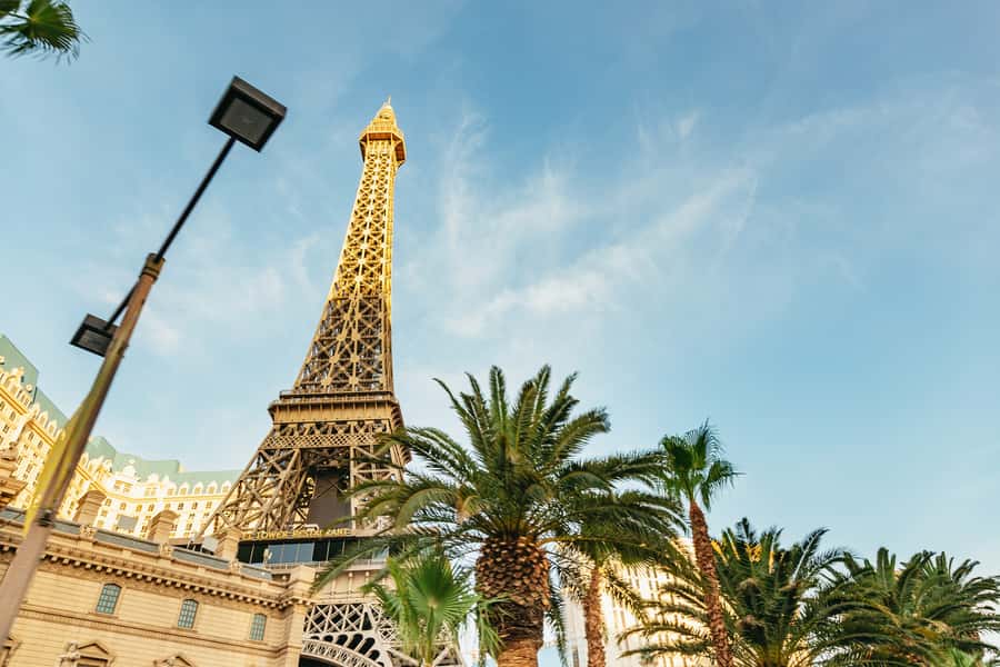Las Vegas: Vegas After Dark Night Tour with Free Drink (21+) - Who this tour suits best (and who should skip it)