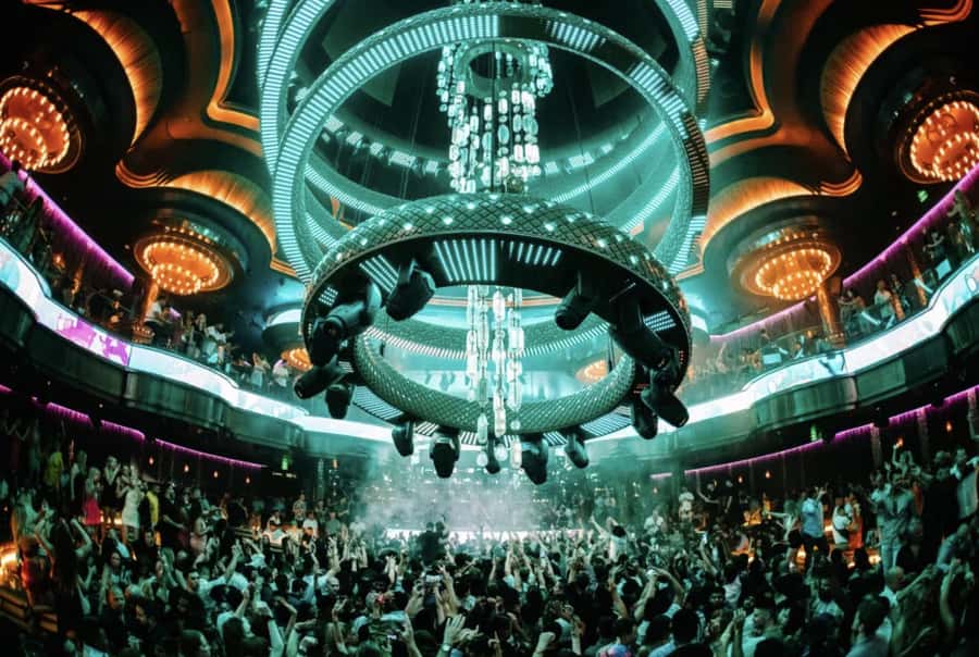 Las Vegas: VIP Club Crawl with Party Bus and Drinks - Entering The Night With VIP-Style Express Access