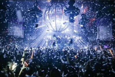 Las Vegas: VIP Club Crawl with Party Bus, Express Entry & Drinks - Meeting at the Palms: How the Night Starts