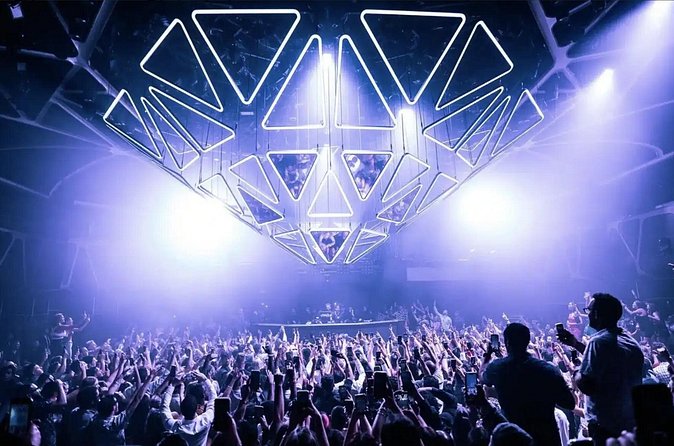 Las Vegas: VIP Club Crawl with Party Bus, Express Entry & Drinks - The 3–4 Venues Plan: What Your Night Flow Will Feel Like