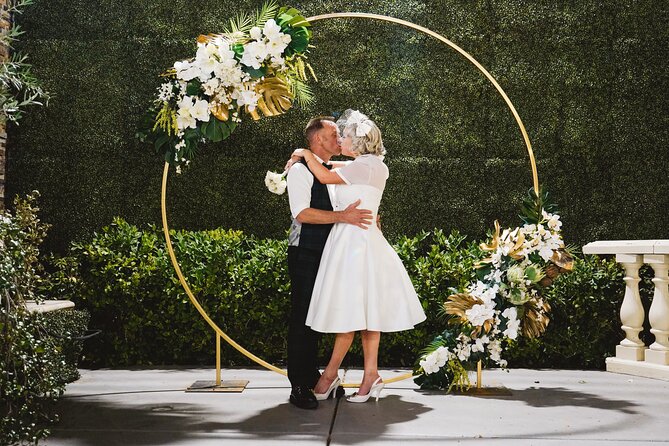 Las Vegas Vow Renewal Package - Flowers, music, and photos: how these details shape the whole day