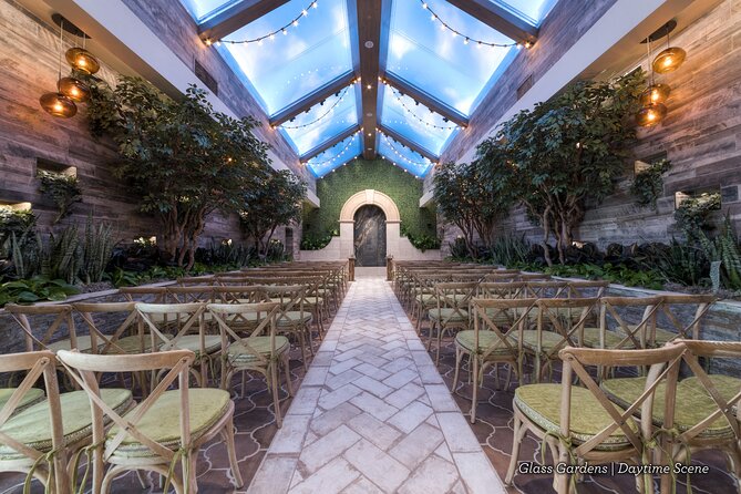 Las Vegas Vow Renewal Package - Price and value: $395 per group up to 8 (and what’s not included)
