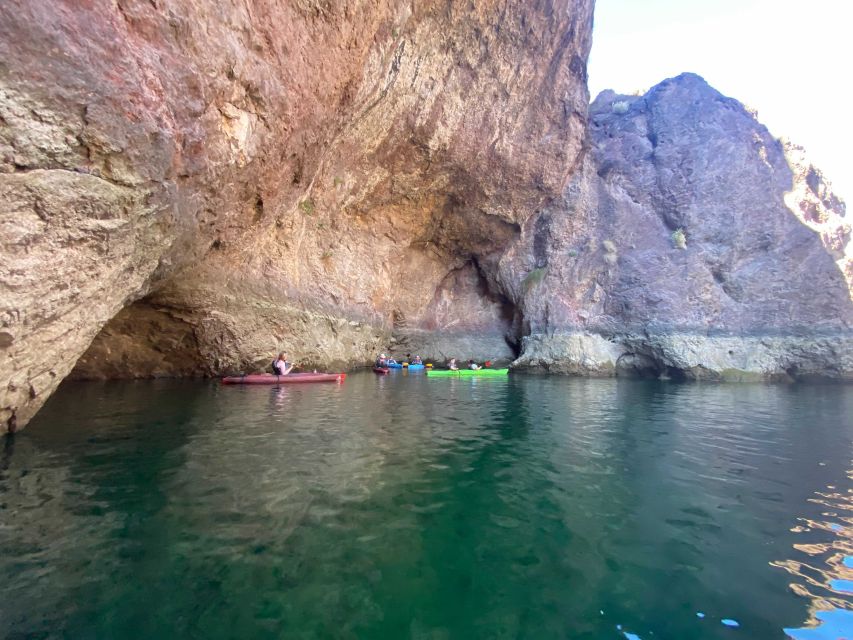Las Vegas: Willow Beach Kayaking Tour - Snacks, Bottled Water, and the Small-Group Feel