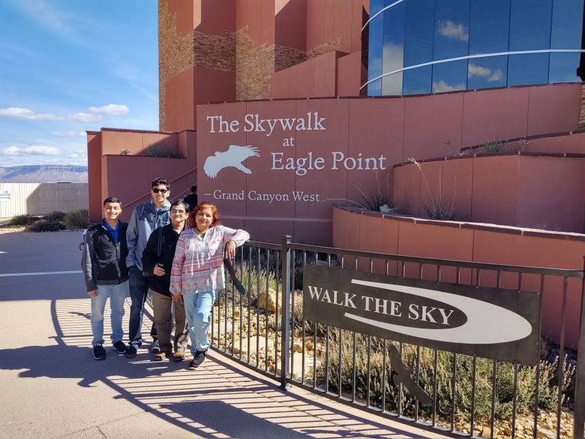Las Vegas:Grand Canyon West Tour, Ranch Lunch, Skywalk Entry - Hotel pickup and the 7-hour reality check