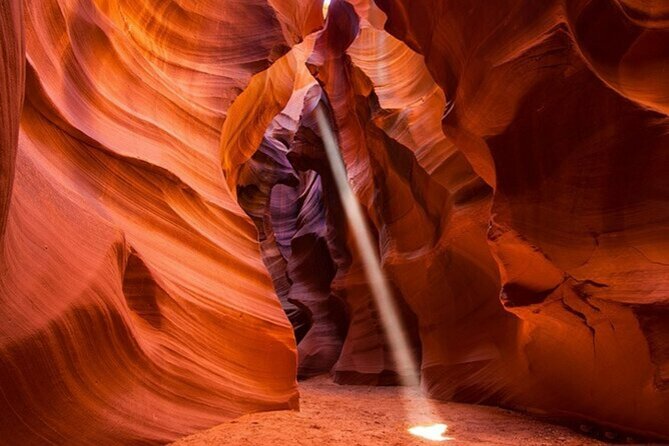 Las Vegas：Upper Antelope Canyon, Horseshoe Bend with Lunch - Upper Antelope Canyon with a Navajo guide: the part you’ll remember
