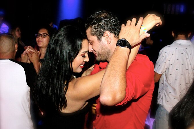 Latin Nightclub Tour by Party Bus w/ Fast-Pass Entry - Quick hits before you go