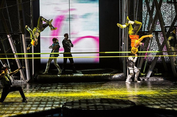 Michael Jackson ONE by Cirque du Soleil® VIP Experience - Guided virtual theater tour: getting your bearings before the lights dim