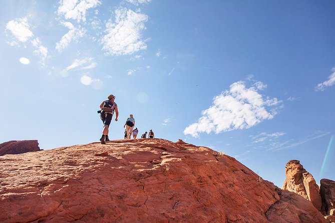 Photographer's Dream: Valley of Fire Hiking Tour - Getting there from Las Vegas: pickup, group size, and pacing