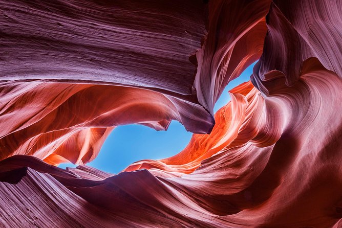 Prime Time Antelope Canyon & Horseshoe Bend Day Tour with Lunch - Horseshoe Bend: the short walk to the big drop