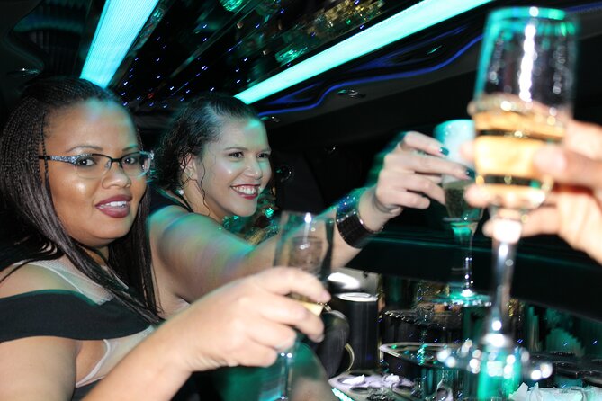 Private 2-Hour Limo Tour of Las Vegas with Champagne - Timing and Route: How the Night Moves From Sign to Bellagio