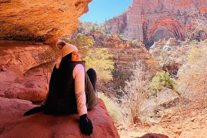 Private Guided Photography & Walking Tour of Zion National Park - Many Pools Trail: the calmer choice for people who want less crowd energy