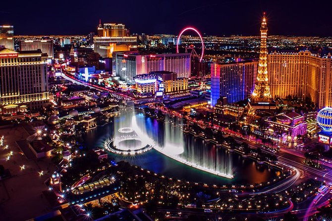 Private Roundtrip Transfer: To Las Vegas by Luxury Limo - The hotel ride: comfort, driver help, and what the extras can mean