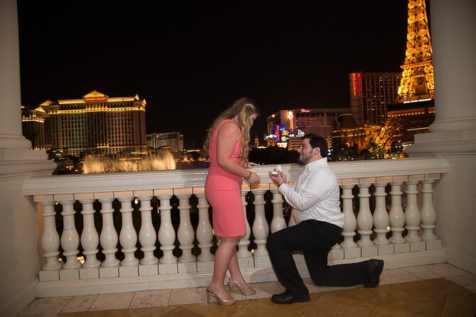 Private Strip Walking Tour with Professional Photographer - The Walk on the Las Vegas Strip: What You Actually Do