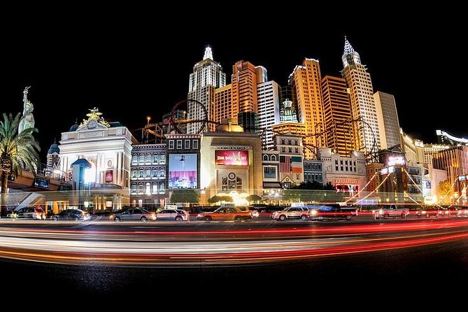 Private Transfer: Las Vegas to LAS Airport by Luxury SUV or Limousine up to 8 p - Arrival: getting to the terminal with your luggage handled
