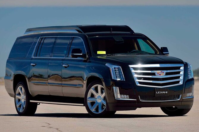 Private Transfer: Las Vegas to LAS Airport by Luxury SUV or Limousine up to 8 p - Choosing your ride: Escalade vs Chrysler 300 limo vs Suburban limo SUV