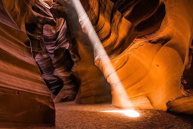 Private Upper or Lower Antelope Canyon & Horseshoe Bend Day Tour - Virgin River Gorge and the long drive rhythm