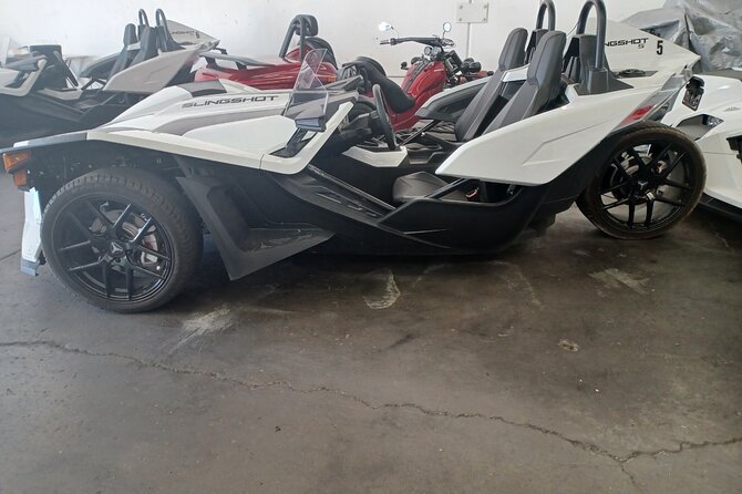 Red Rock Canyon Guided Automatic Slingshot Express Tour - Driving a Polaris Slingshot: automatic, but not like a normal car