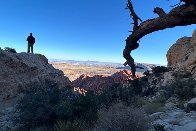 Red Rock Canyon Hiking Adventure fom Las Vegas - Panoramic viewpoints: seeing how the 13-mile loop connects