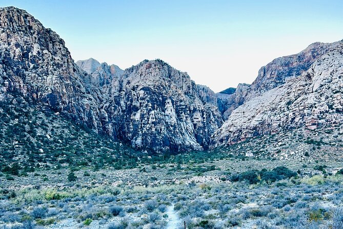 Red Rock Canyon Hiking Adventure fom Las Vegas - Group vibe: relaxed, not rushed, and safer with a pro out front