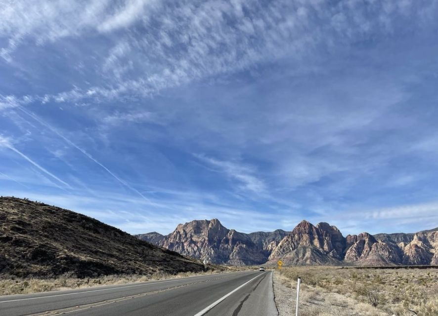 Red Rock Canyon Sign& Seven Magic Mountains Tour - Price and value: is $250 per person worth it?