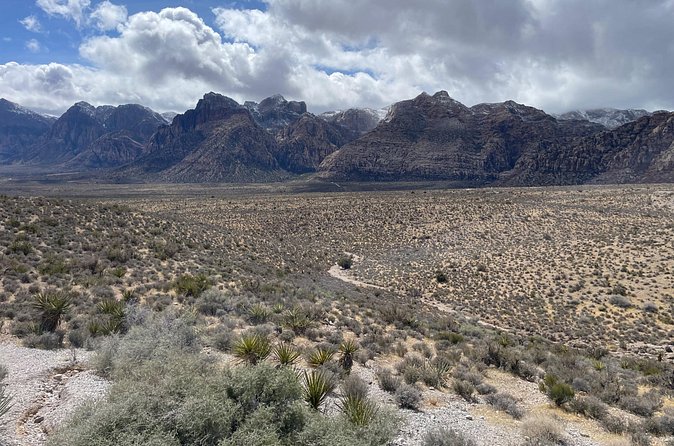 Redrock Hikes Come See Our South West Historic Beauty - Stop in the canyon: trails, petroglyphs, wildlife, and waterfalls