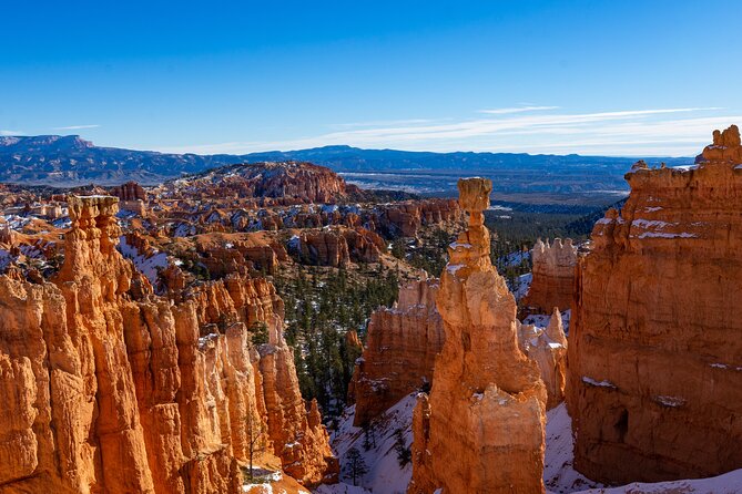 Shuttle between Las Vegas, Bryce Canyon, Zion National Park and St George - How this Las Vegas shuttle model really helps your day