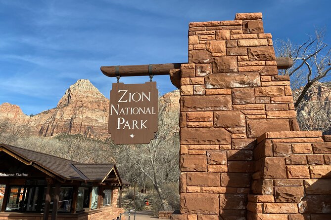 Shuttle between Las Vegas, Bryce Canyon, Zion National Park and St George - Onboard experience: videos, sound, and small comfort upgrades