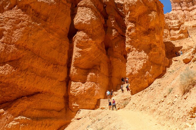 Shuttle between Las Vegas, Bryce Canyon, Zion National Park and St George - Price vs value: is $25 a good deal?