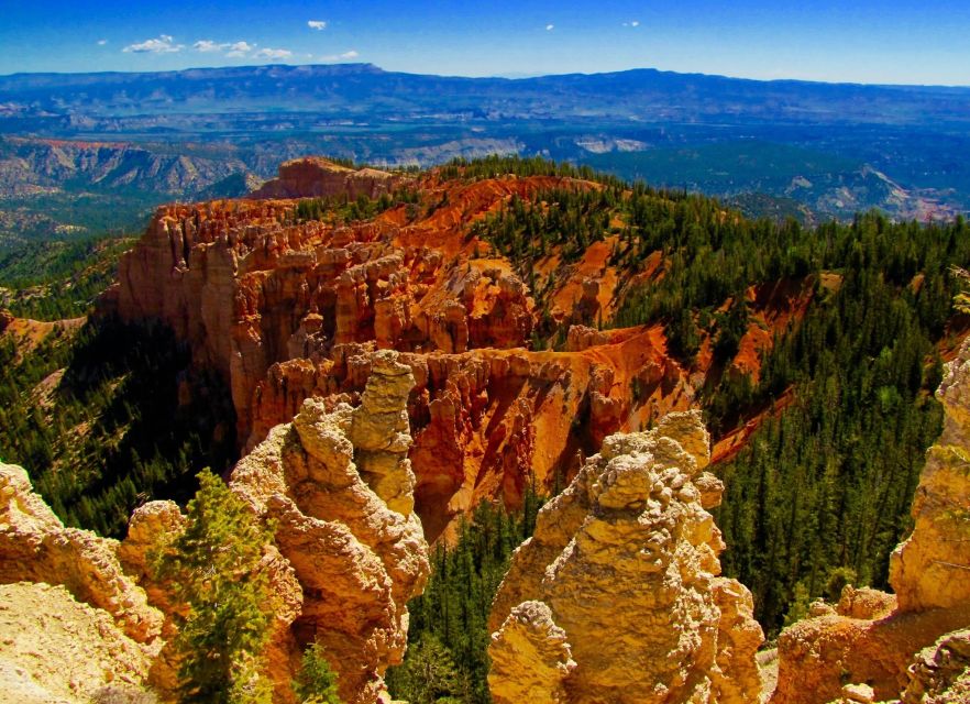 Shuttle between Las Vegas, Bryce, Zion and St George - On the Bus: Comfort Details That Save You During Long Segments