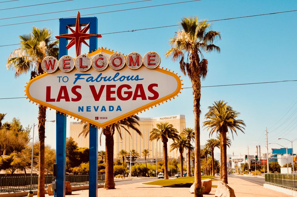 Shuttle Between Las Vegas, St George, Kanab and Page - En Route Scenery: What You Can Expect to See
