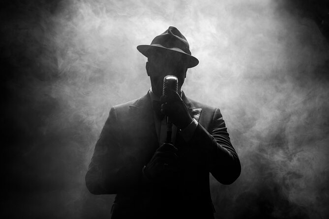 Sinatra Live! Frank Sinatra Tribute Show in Las Vegas - Sinatra Live! at Alexis Park: old-Strip vibes, close enough to feel it