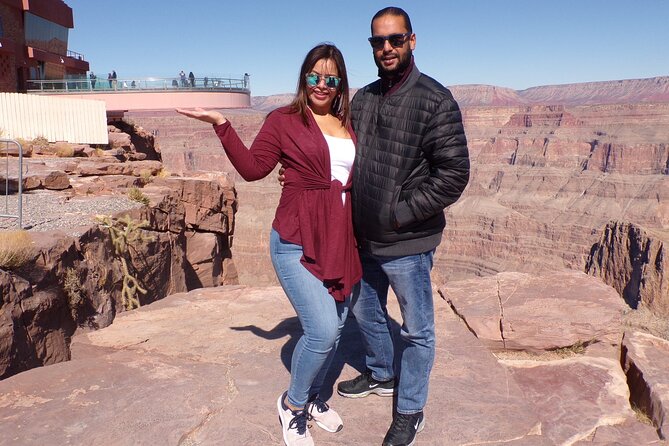Spanish Grand Canyon Tour with Skywalk Access and Lunch - Small Group Energy and Spanish Guidance That Feels Organized