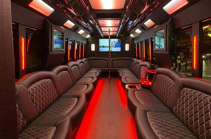 Strip Club Crawl & Open Bar Party Bus – Las Vegas - Stop 3: Larry Flynt’s Hustler Club for Rooftop and Multiple Bars