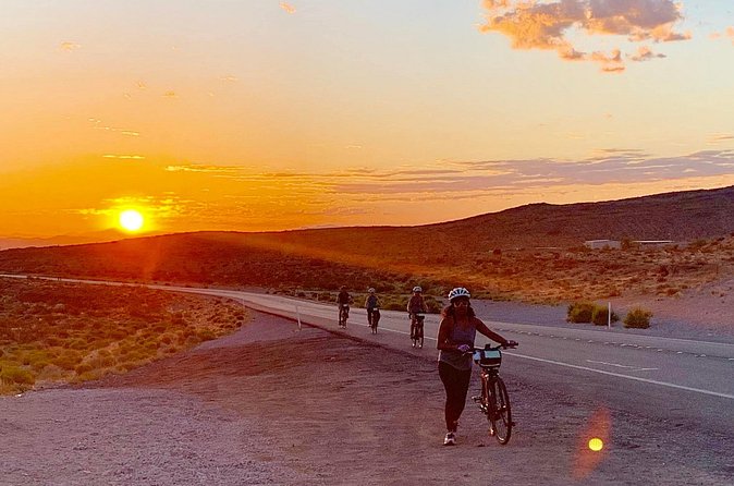 Sunrise Red Rock Canyon Self-Guided Electric Bike Tour with Hotel Pick-up - The Red Rock Canyon route: 13 miles of paved scenic byway (and shared road reality)