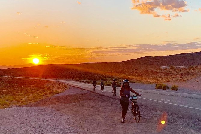 Sunrise Red Rock Canyon Self-Guided Electric Bike Tour with Hotel Pick-up - Calico Hills, Pine Creek Canyon Trail, and Turtlehead Peak Trail stops