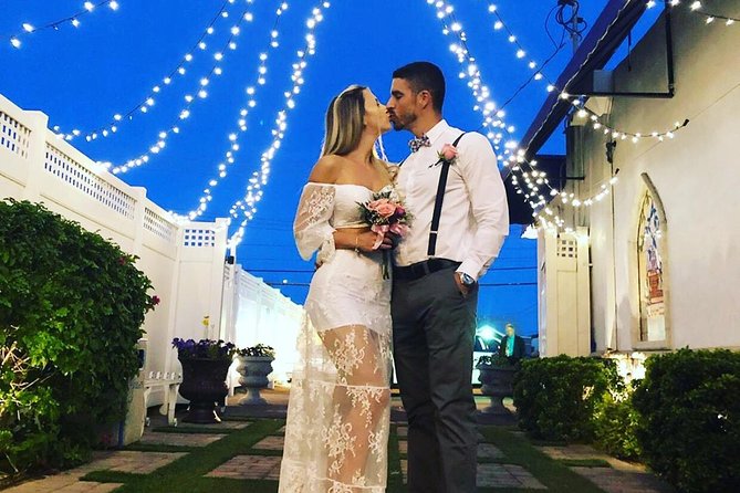 Traditional Wedding or Vow Renewal at Graceland Wedding Chapel - Graceland Chapel in one hour: the feel of a classic Vegas wedding