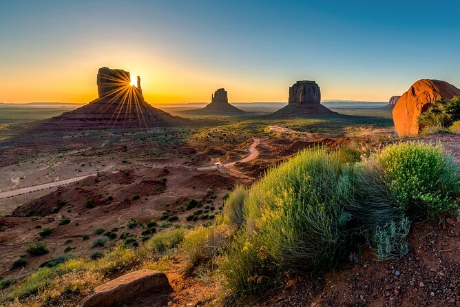 Two-Day 4-in-1 Grand Circle Tour from Las Vegas - Hotel + Breakfast: Included Comfort, Simple and Practical