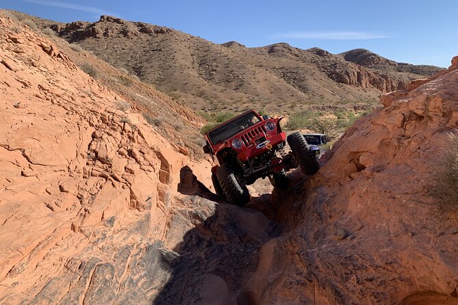 Valley Of Fire Best Off Road Jeep Tour with Lunch - Leaving Las Vegas for Valley of Fire’s red sandstone grind